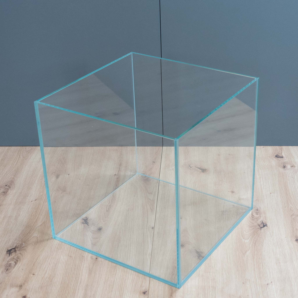 Ultra White Aquarium 40C
