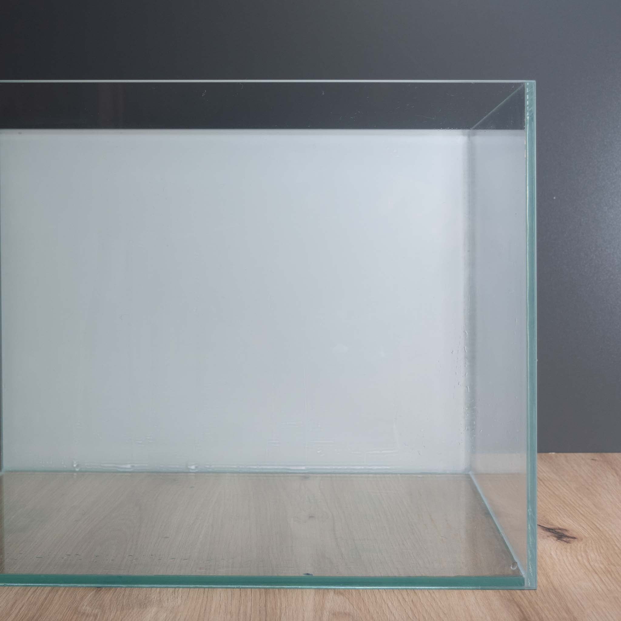 Aquarium-Folierung_Weiss