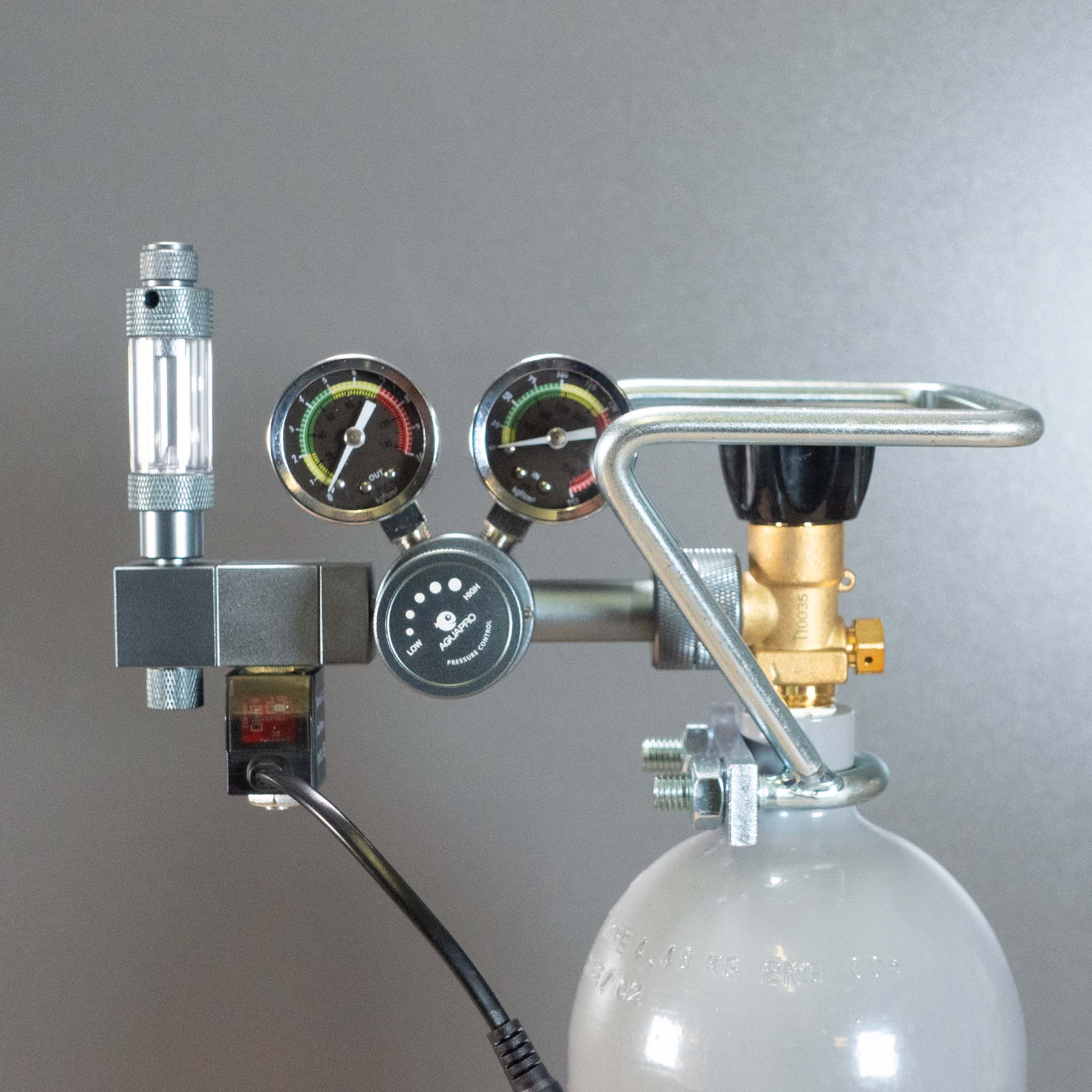 CO2 Druckminderer Master mit Flasche - für Aquascaping