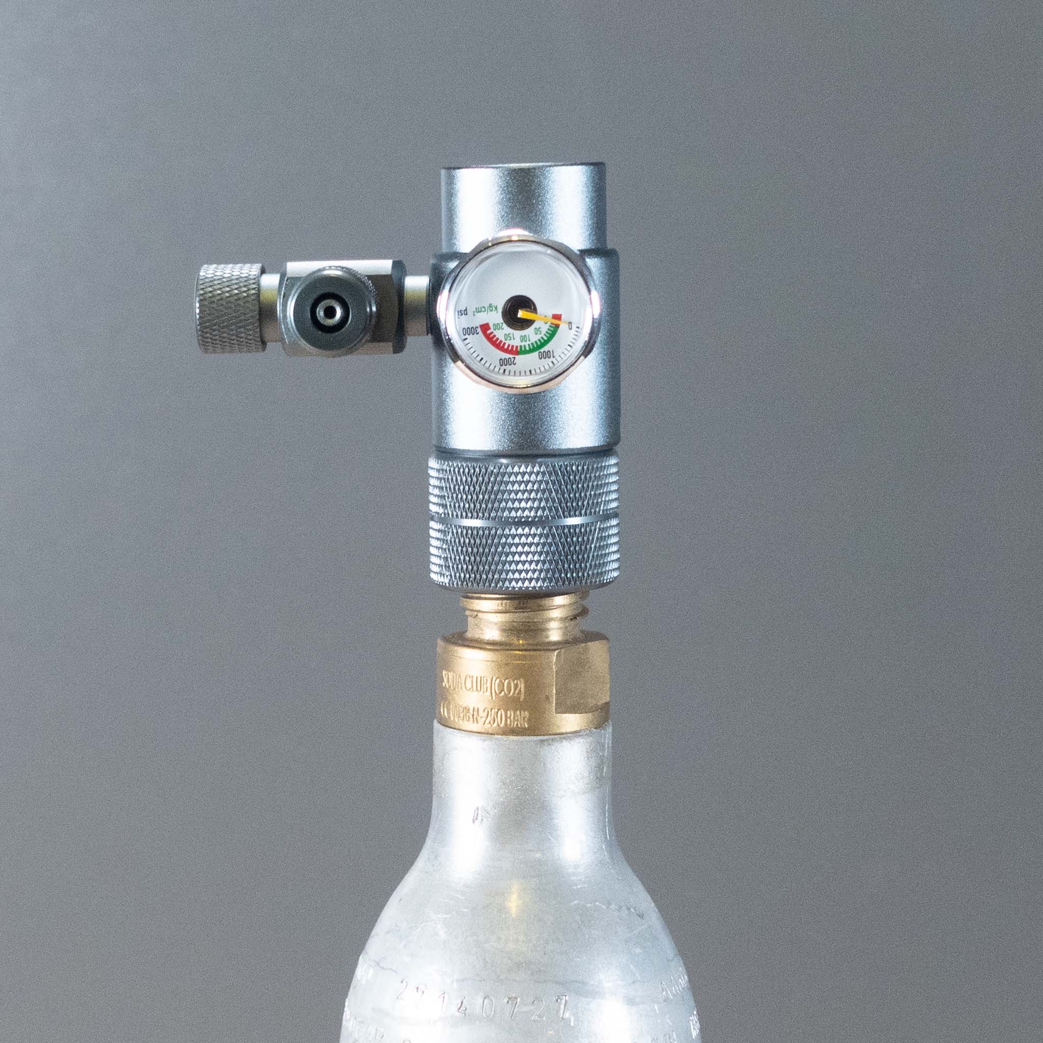 CO2_Druckminderer_Soda_Flasche