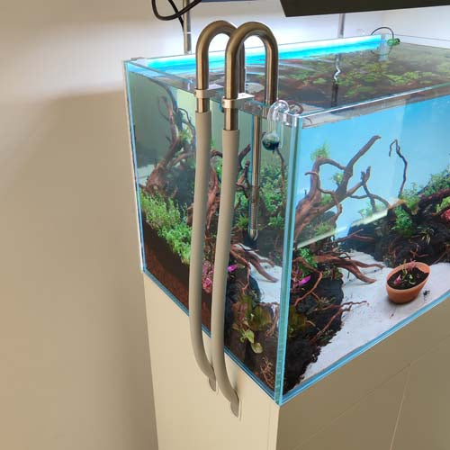 Aquarium-Einläufe aus Edelstahl mit Silikonschläuchen