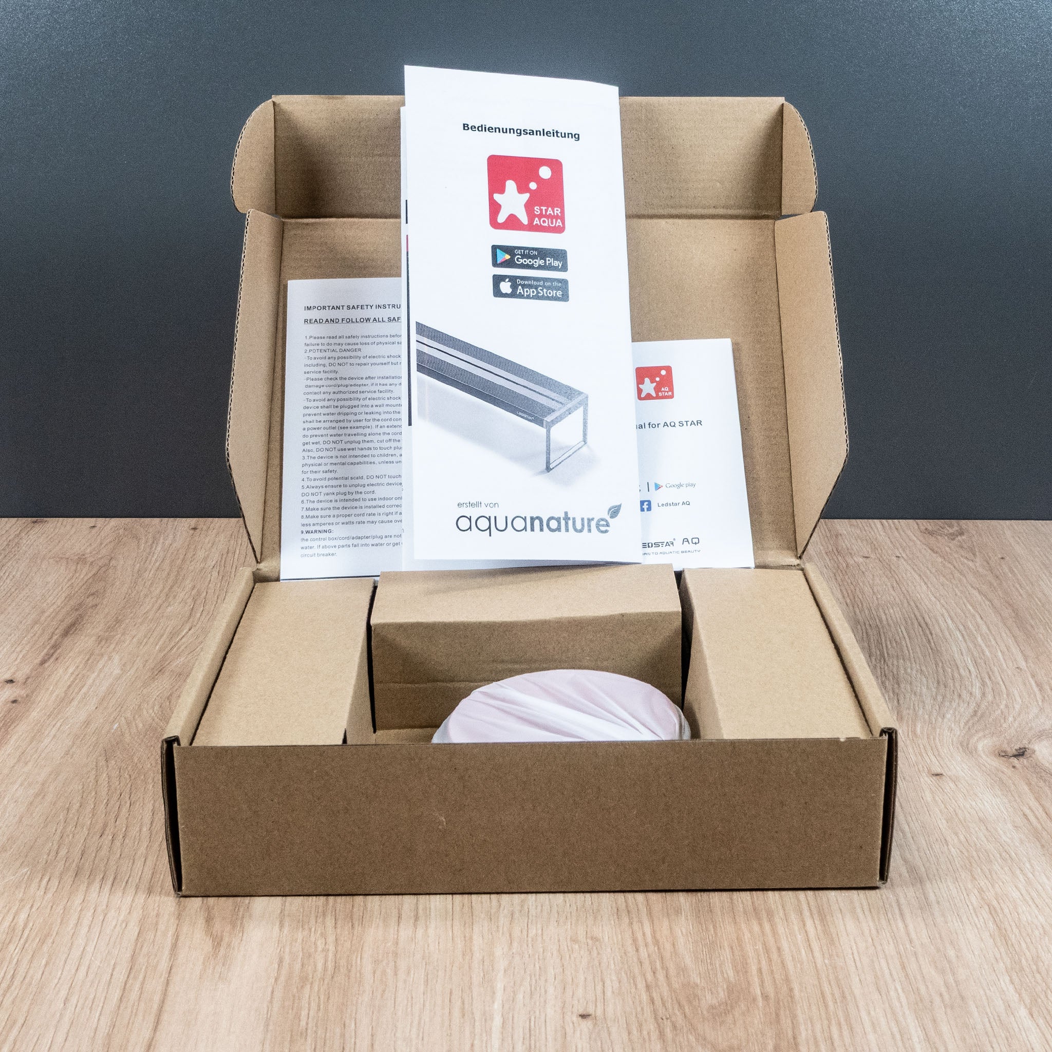 Ledstar_Dot_3_Wabikusa_Leuchte_Verpackung_offen